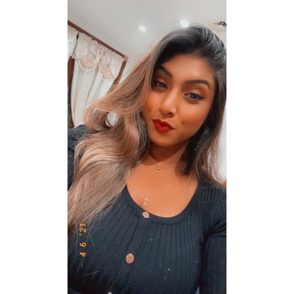 Profile Picture of Sabrina Rampersad (@sabrina_ramps) on Poshmark