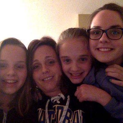 Profile Picture of Cindy Pfannenstein (@pfann7_g) on Twitter