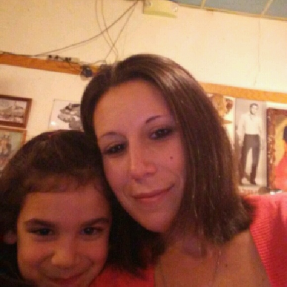 Profile Picture of Whitney Columbro (@whit1215) on Poshmark