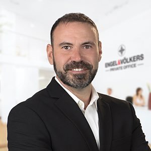 Profile Picture of David Stewart Whyte (@realtor_davids) on Twitter
