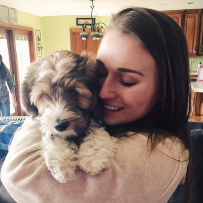 Profile Picture of Bella Olson (@_Bella_O) on Twitter