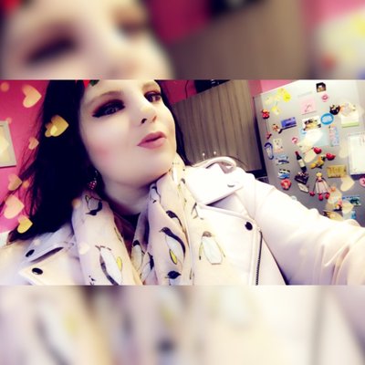 Profile Picture of Sophie (@SophieHildreth1) on Twitter