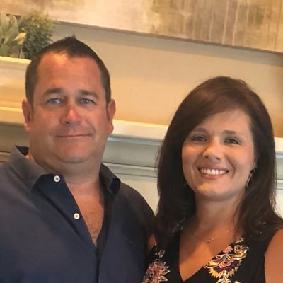 Profile Picture of Robin Surratt Wilson (@madeecalan) on Twitter