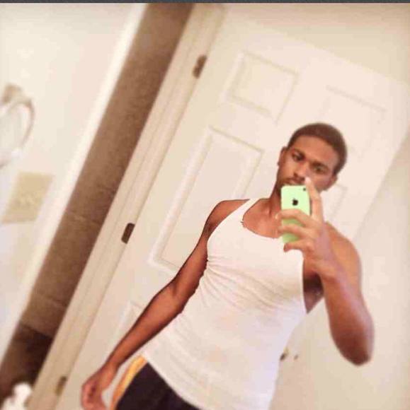 Profile Picture of Daveon Lucas (@daveon12345) on Poshmark