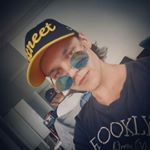 Profile Picture of Jonathan snapchat:tettrix (@flaxxit) on Instagram