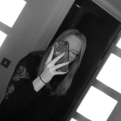 Profile Picture of Molly Holloway (@mollyholloway86) on Twitter