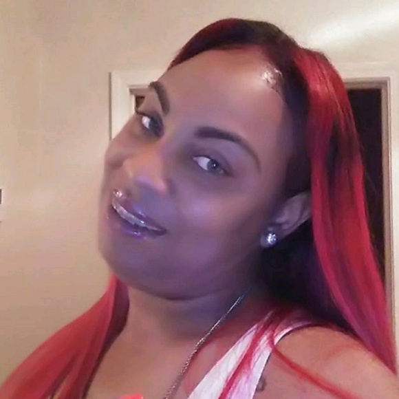 Profile Picture of Grashawn Knox (@knoxgrashawn) on Poshmark