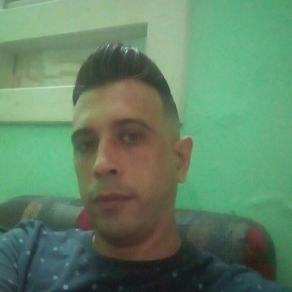 Profile Picture of Carlos damian Goyanes baez (@cdgb8705) on Poshmark