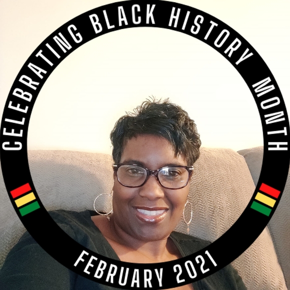 Profile Picture of Tracey Jacobs (@traceyj1973) on Poshmark