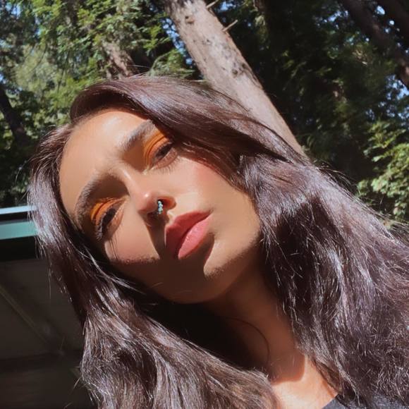 Profile Picture of Amanda Mcdonald (@salamanderine) on Poshmark