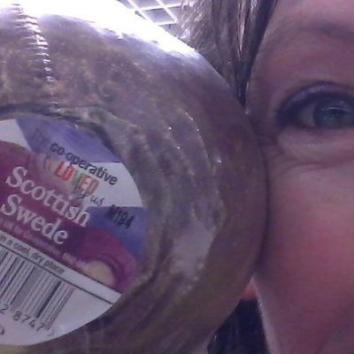 Profile Picture of Anna Reid Jones (@AnnaKarenReid) on Twitter