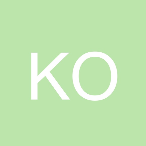Profile Picture of Kathryn Ottolini (@ceriserouge) on Poshmark