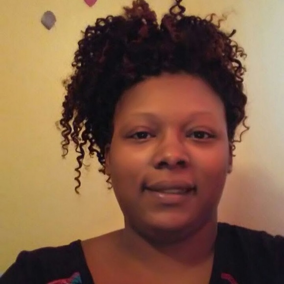 Markeshia Boyce - Poshmark Profile Picture of Markeshia Boyce (@boycefamily5) on Poshmark