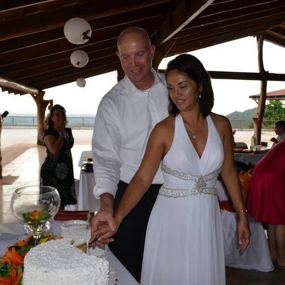 Profile Picture of Alice Herrera mendez (@aliceherrera022) on Poshmark