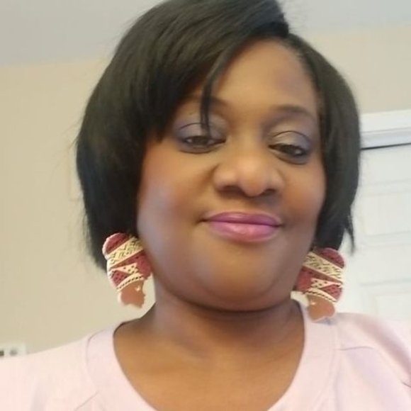 Profile Picture of Darlene Hawkins (@dmh93) on Poshmark