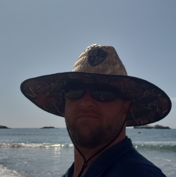Profile Picture of Brian Higginbotham (@insaneskull) on Poshmark