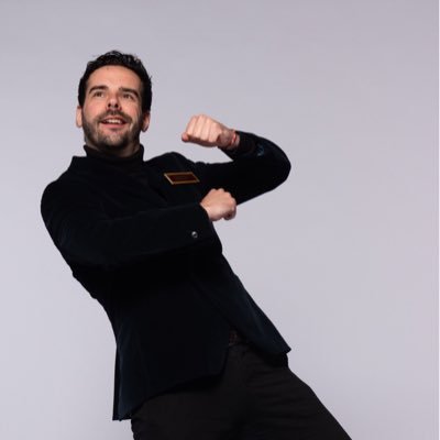 Profile Picture of Robert Oliver West (@robwesty) on Twitter
