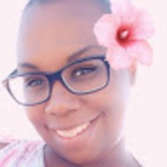 Profile Picture of Amber Roberts (@bttrfly772) on Poshmark