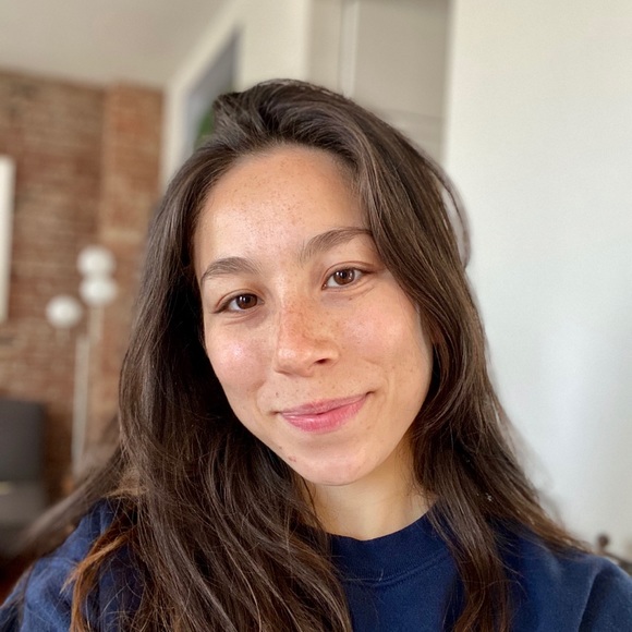 Profile Picture of Nadia Garfunkel (@nadiagarf) on Poshmark