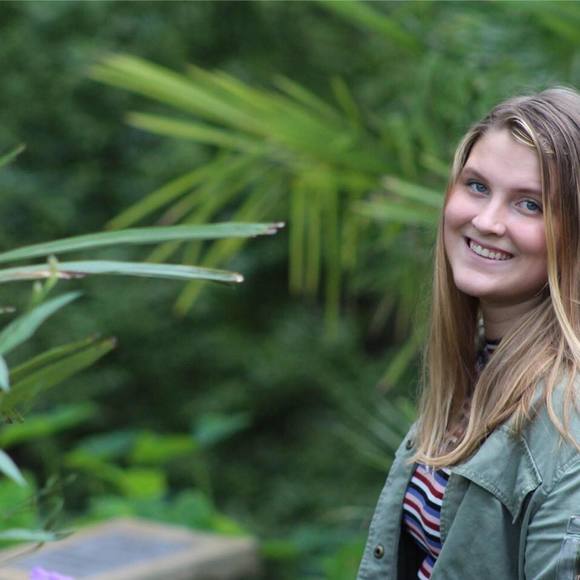 Katie Reenan - Poshmark Profile Picture of Katie Reenan (@katie_reenan) on Poshmark