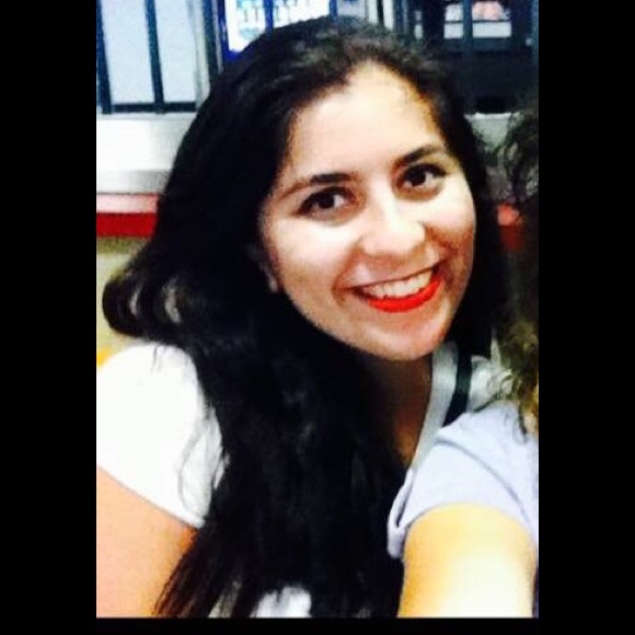 Profile Picture of Danielle Siry (@nadia_banafs) on Poshmark