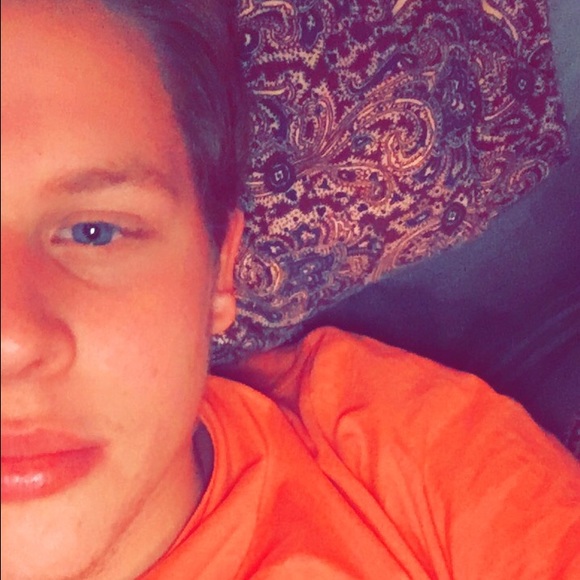 Profile Picture of Dakota Piperato (@dakotapip) on Poshmark