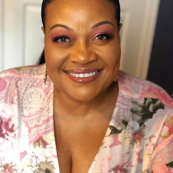 Profile Picture of Frantzie Agnant (@frantzieagnant) on Poshmark