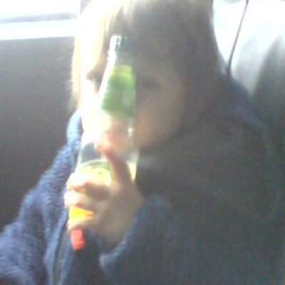 Profile Picture of Linzi Smith (@linzismith10) on Twitter