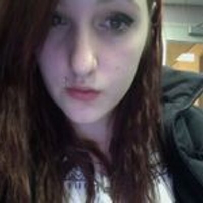 Profile Picture of Vivian Frank (@Vivianx298) on Twitter