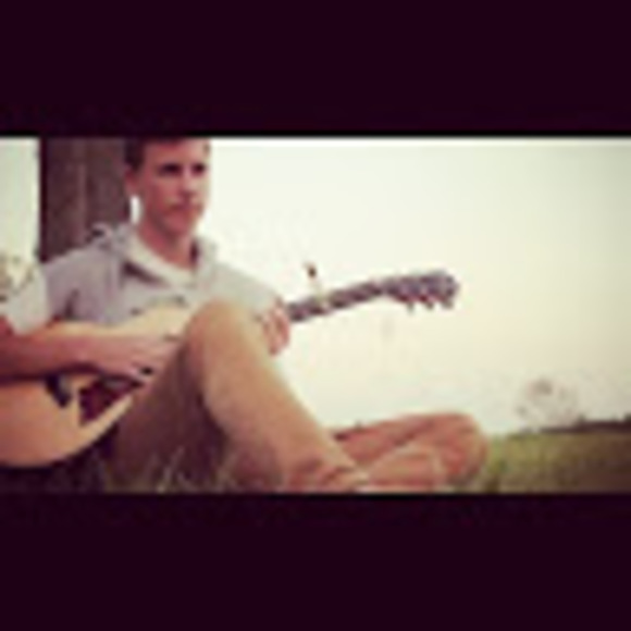 Profile Picture of Curtis Bowen (@curtisbowen) on Poshmark