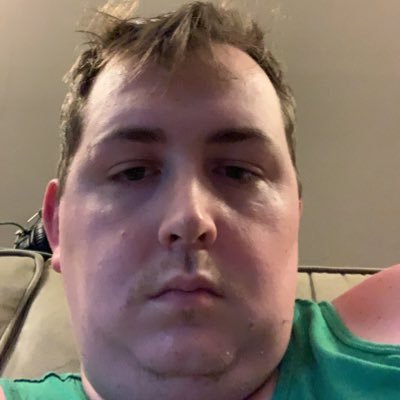 Profile Picture of Michael Pavey (@bubble_1990) on Twitter