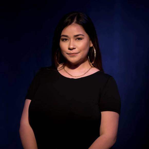 Profile Picture of Micahela Vindiola (@_bonitamica) on Poshmark