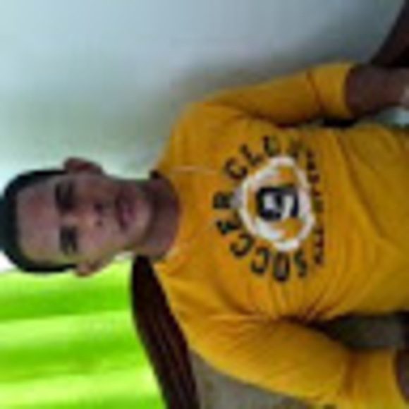 Profile Picture of Danny Frias (@dannyfrias) on Poshmark