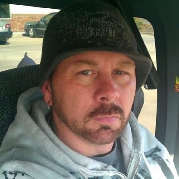 Profile Picture of Tim o thee Poole (@timepoole) on Poshmark