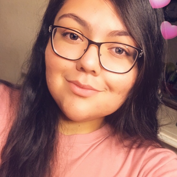 Profile Picture of Cassandra Castaneda (@cassie3421) on Poshmark