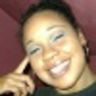 Profile Picture of Yolanda Wade (@annyola33) on Twitter