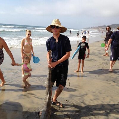 Profile Picture of Aaron Lerer (@eatinstingrays) on Twitter