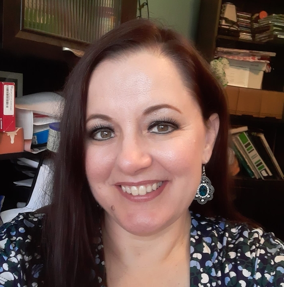 Profile Picture of Traci Fowler (@utsportsgirl) on Poshmark