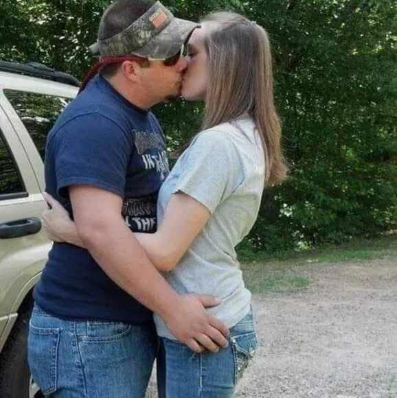 Profile Picture of David Osborne (@david232319) on Poshmark