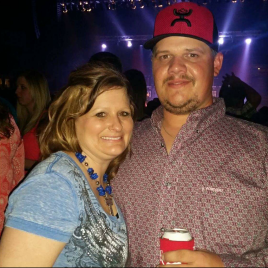 Profile Picture of Clay & Mel Burrow (@Clay_Mel_Burrow) on Twitter