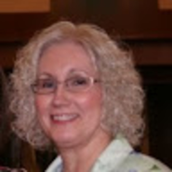 Profile Picture of Linda Steinbaugh (@l_steinbaugh) on Poshmark