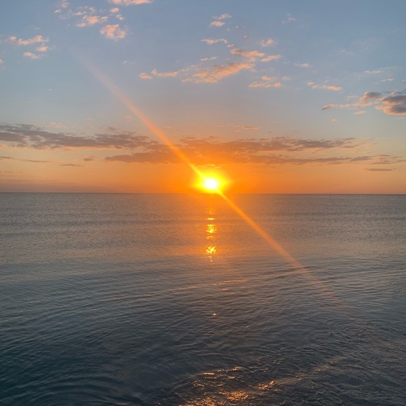 Profile Picture of Jane Niese (@janetribefan) on Poshmark