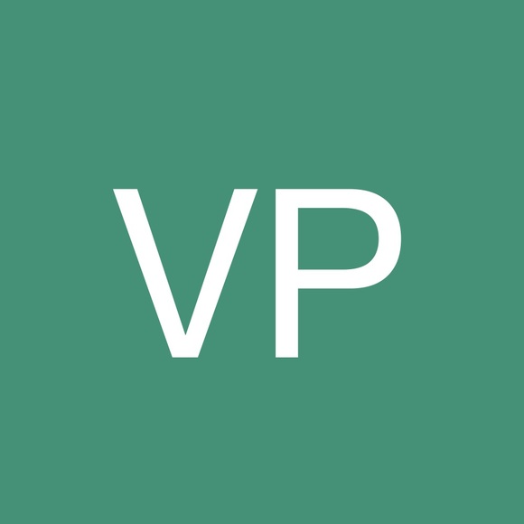 Profile Picture of Vickie Potter (@vicpott) on Poshmark
