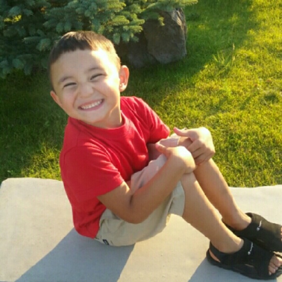 Profile Picture of Nicola Gruver (@nicaann209) on Poshmark