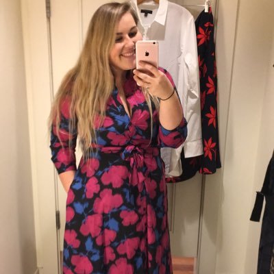 Profile Picture of  ✨Julia Chandler ✨ (@Juliachandler12) on Twitter