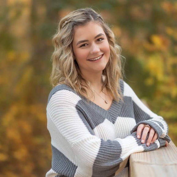 Profile Picture of ! jenna Doherty (@jennadoherty27) on Poshmark