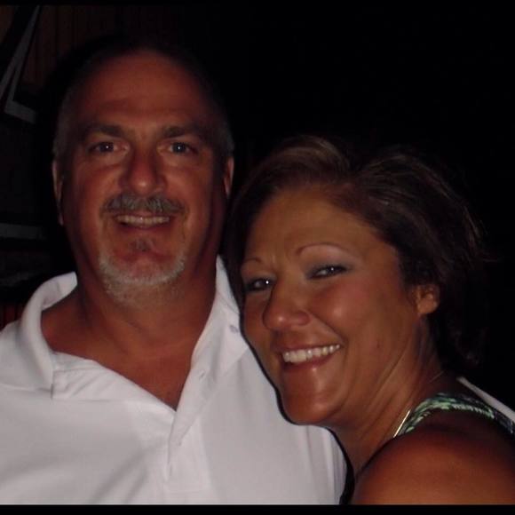 Profile Picture of Debra Freeman (@debrafreeman01) on Poshmark