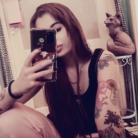 Profile Picture of Savanna Jade Lloyd (@SavJadeLloyd19) on Pinterest