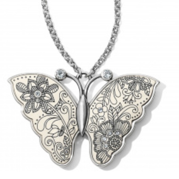 Profile Picture of Vannessa Wickes (@vannessawickes) on Poshmark