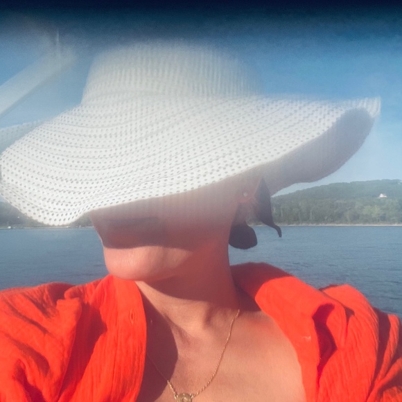 Profile Picture of Heather Eikmeier (@h_eik) on Poshmark